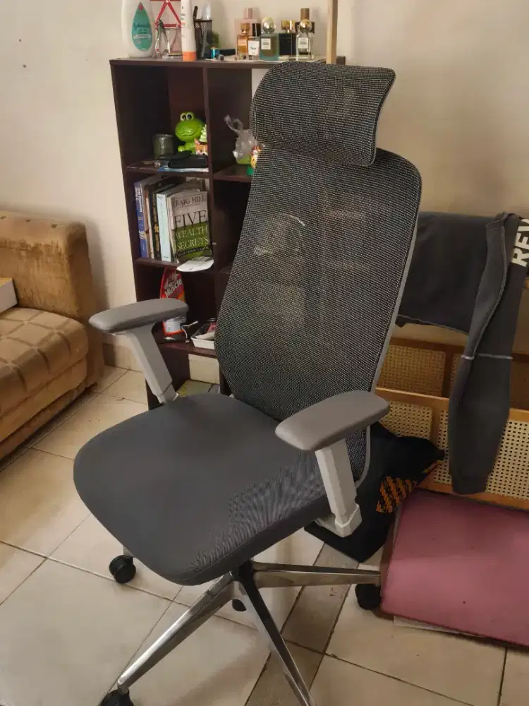 Kursi Kantor Ergonomis Nymo Axel v2