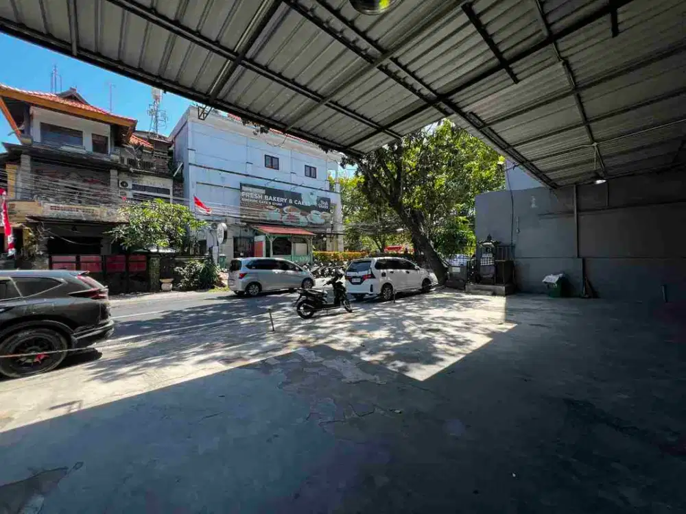 Ex Showroom Mobil Renon  Denpasar Bali