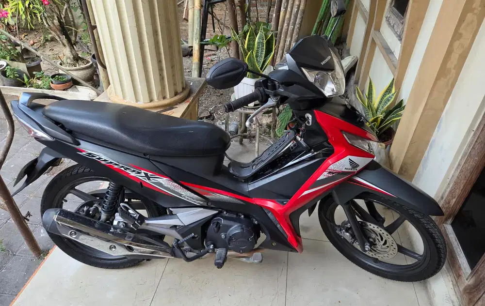 Supra 125 cw fi 2021 hitam merah GBm