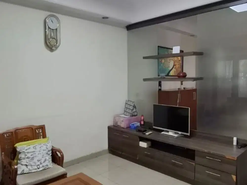 Rumah Muara Karang jalanan lebar, rapi ,murah