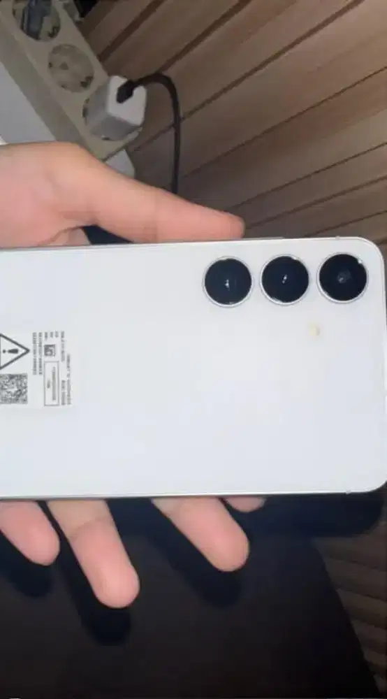 Samsung S25 FE Like New