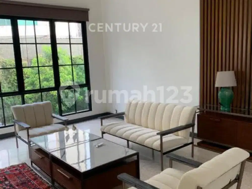 Dijual Rumah di Mewah di Pakubuwono Full Furnished