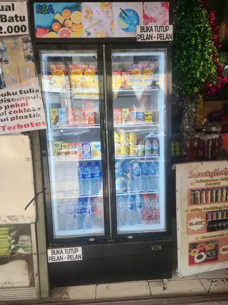 Jual showcase Rsa 2 pintu