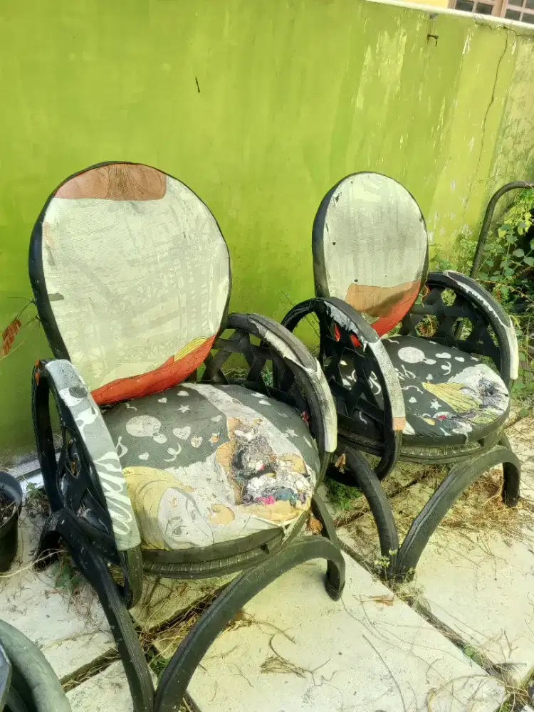 Kursi/Sofa Daur Ulang Ban