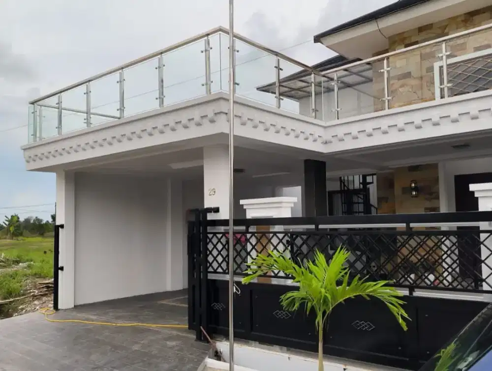 Reling Stanlis balkon kaca