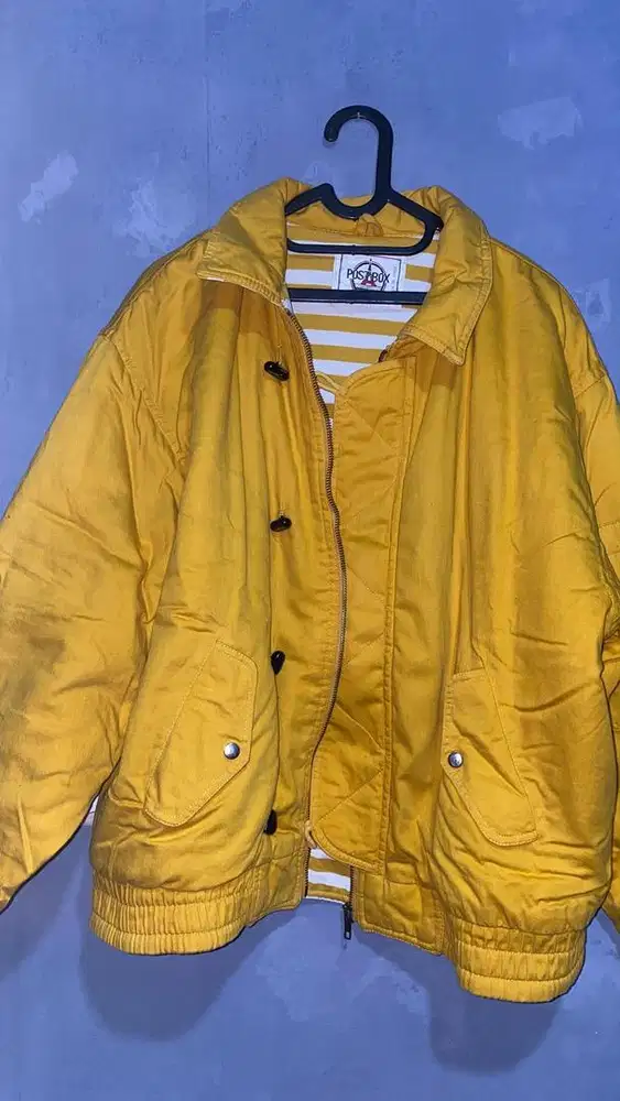 Jaket tebal Postbox
