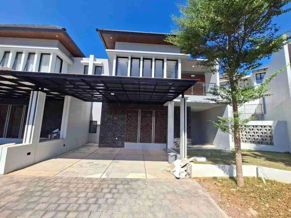 Rumah Siap Huni  Unfurnish Depan Danau di Hilago BSB Mijen Semarang