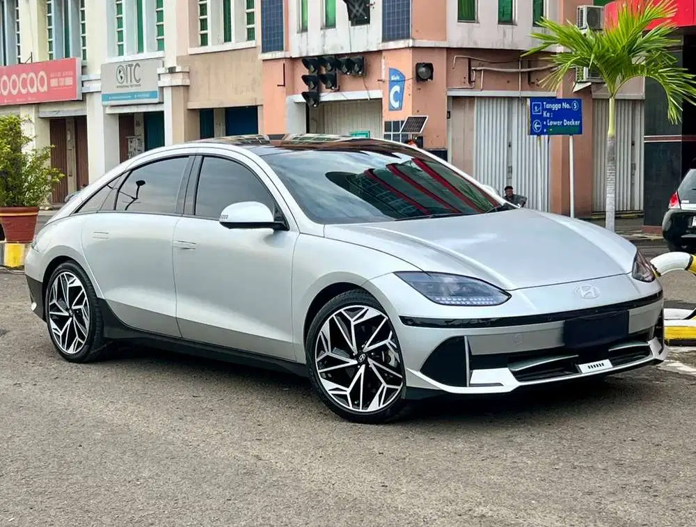 Hyundai Ioniq 6 2023 Listrik