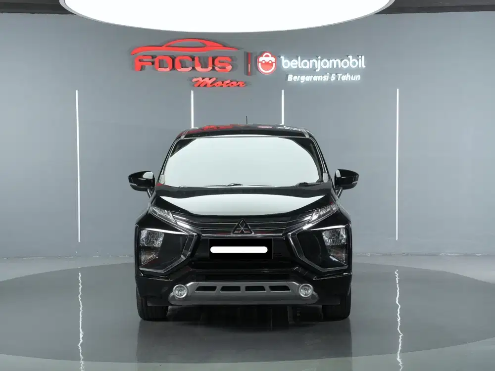 Mitsubishi xpander sport matic 2018 hitam