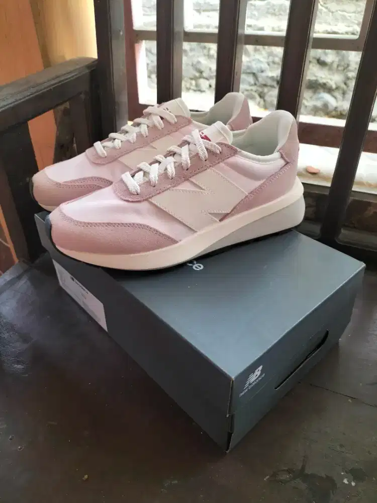 New balance 370 uk.40
