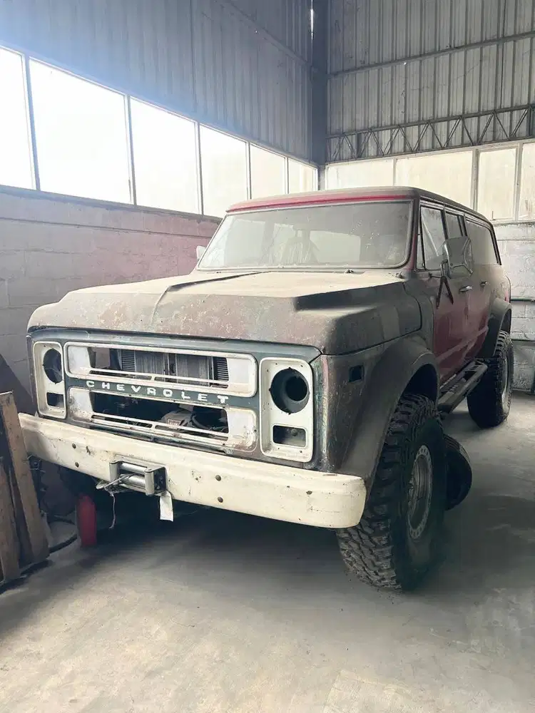Chevrolet Suburban 1970 merah Fully Customed Chevy Suburban 1969/1971