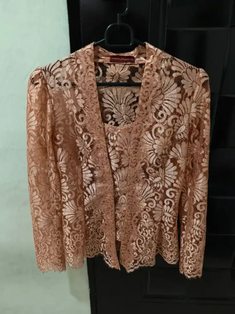 kebaya soft cantik size M