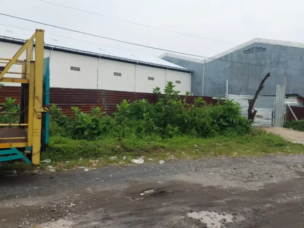 Dijual Tanah di Gatot Subroto, Ngaliyan, Semarang, 1047Meter, Hook, HGB, Rp. 5.5jt/ sqm