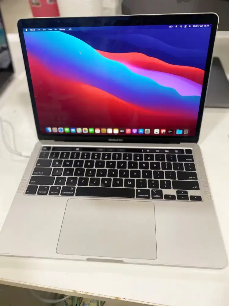 MACBOOK PRO 2020 i5 13 16/512 GB