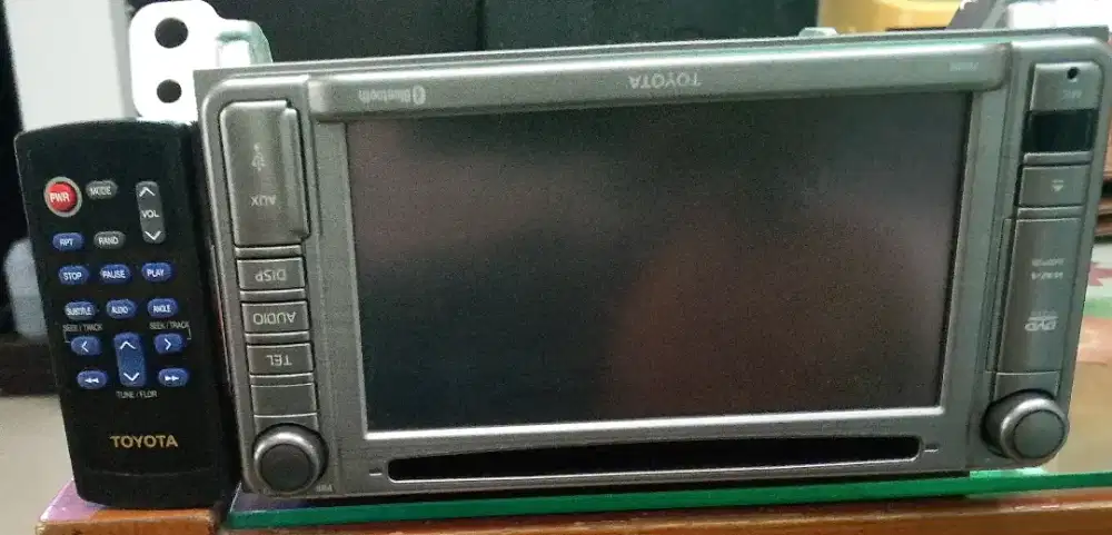 Dijual head unit original Fortuner vnt 2012