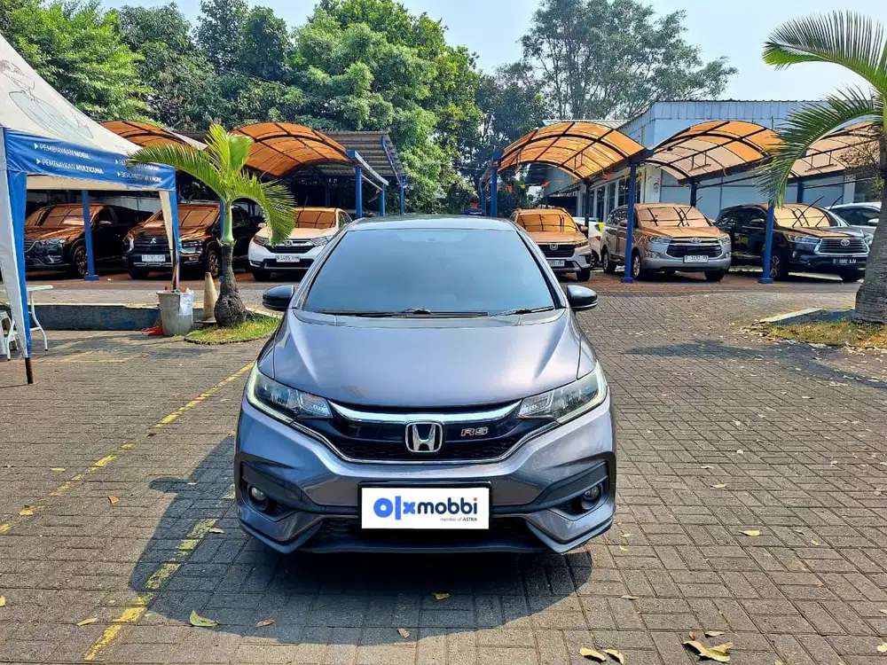 DP RENDAH - HONDA JAZZ 1.5 RS BENSIN AT 2018