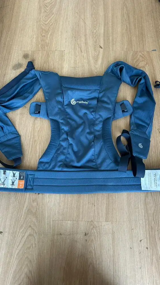 Ergobaby Embrace