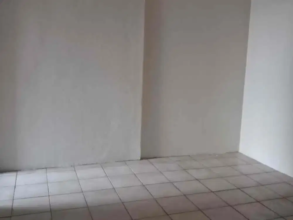 Disewakan apartemen mediterania garden residences type 2 kamar tidur kondisi kosongan