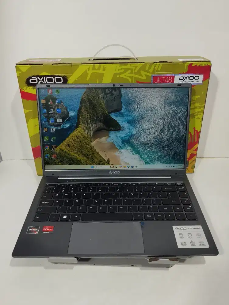 LAPTOP AXIO HYPE 5 AMD X3