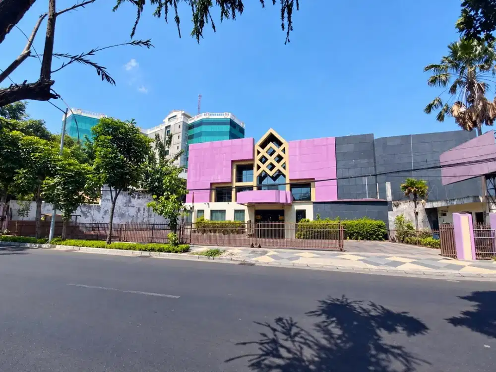 Dijual Cepat Gedung/Ballroom Hitung Tanah di Pusat Kota Jalan Genteng Kali