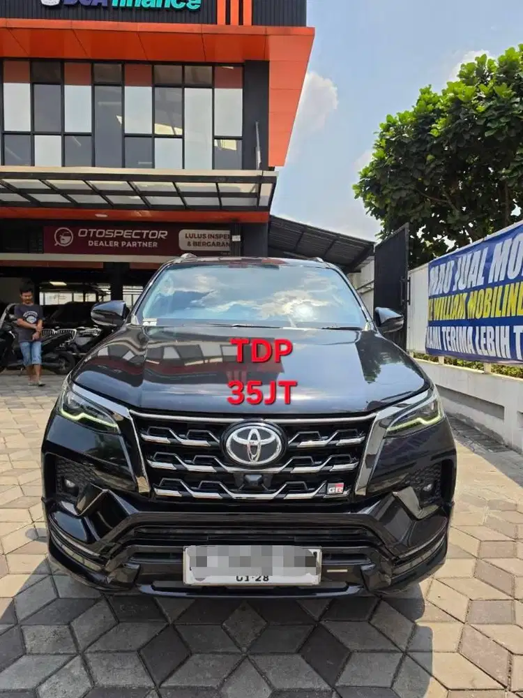 Toyota Fortuner GR 2.8 Matic Tahun 2022 Kondisi Mulus Terawat Istimewa