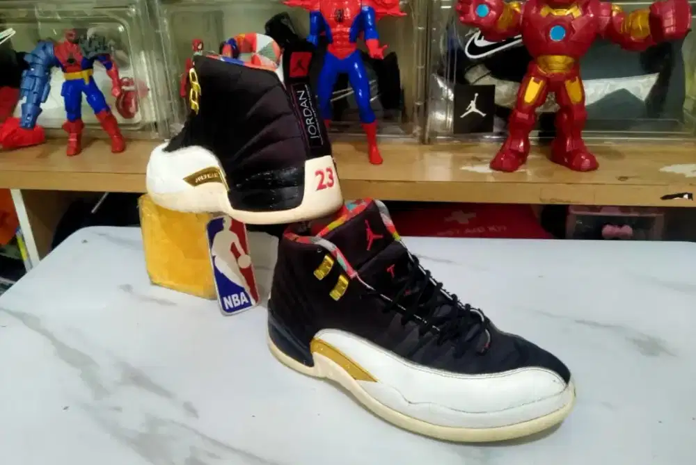 Sepatu Basket Nike Jordan Retro 12
