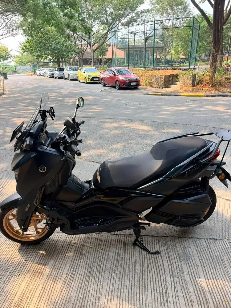 Dijual YAMAHA XMAX 2023
