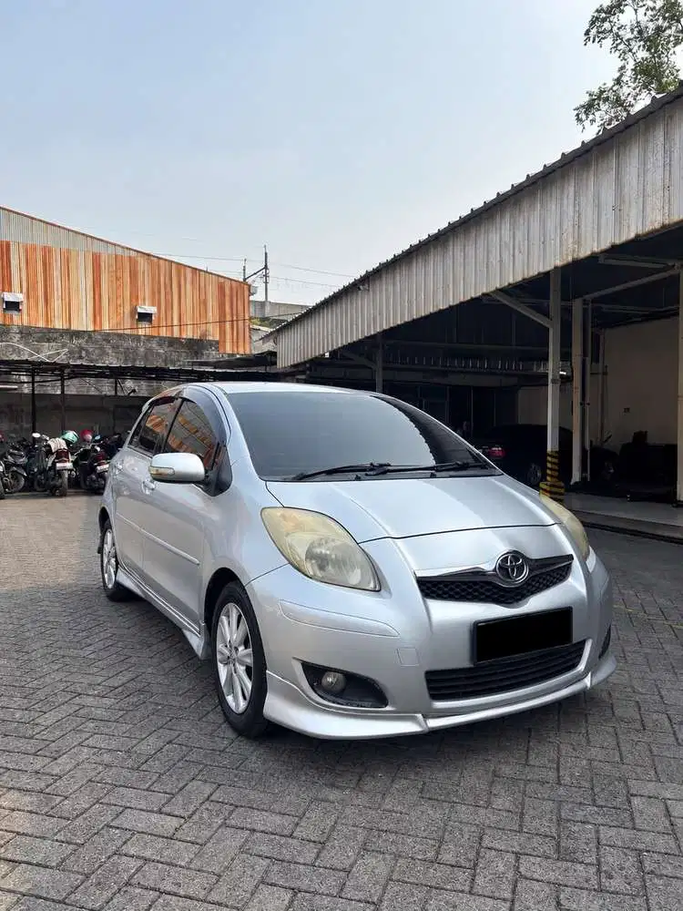 Toyota Yaris 2011 Bensin