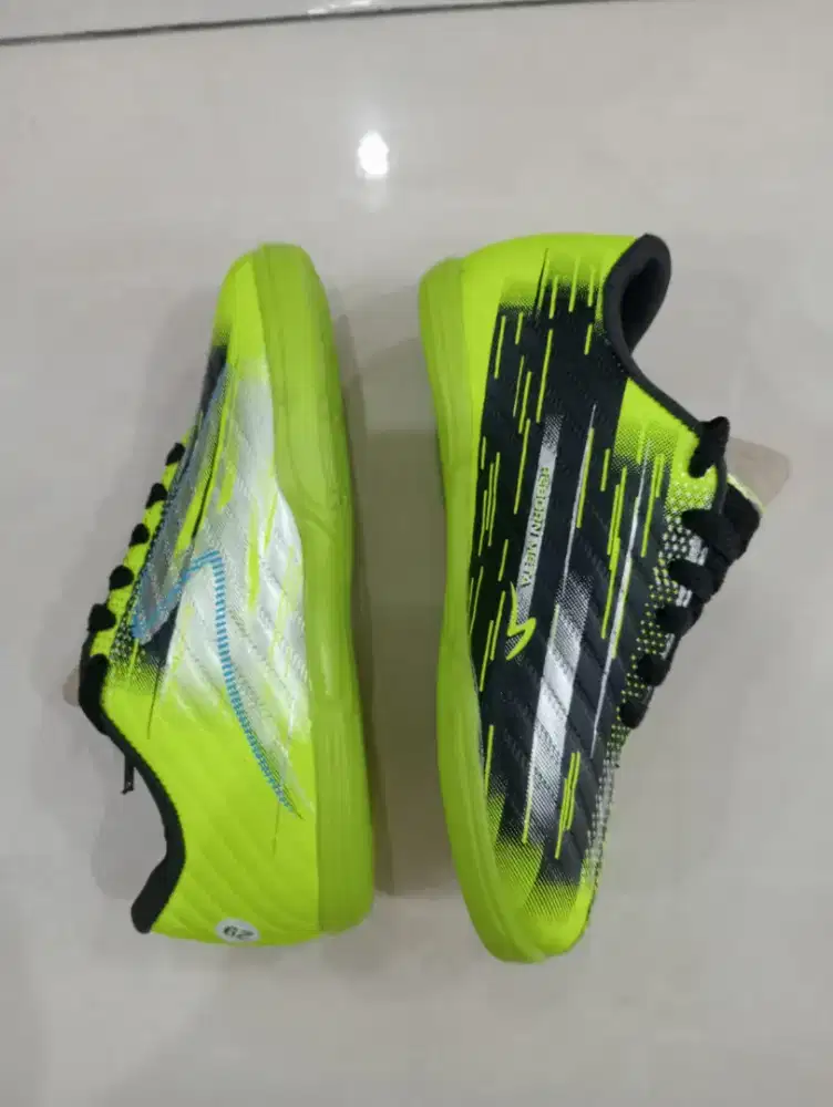 Sepatu futsal anak paud