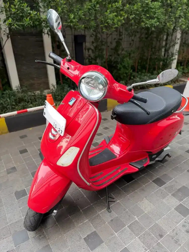 DIJUAL VESPA LX 125 TAHUN 2022