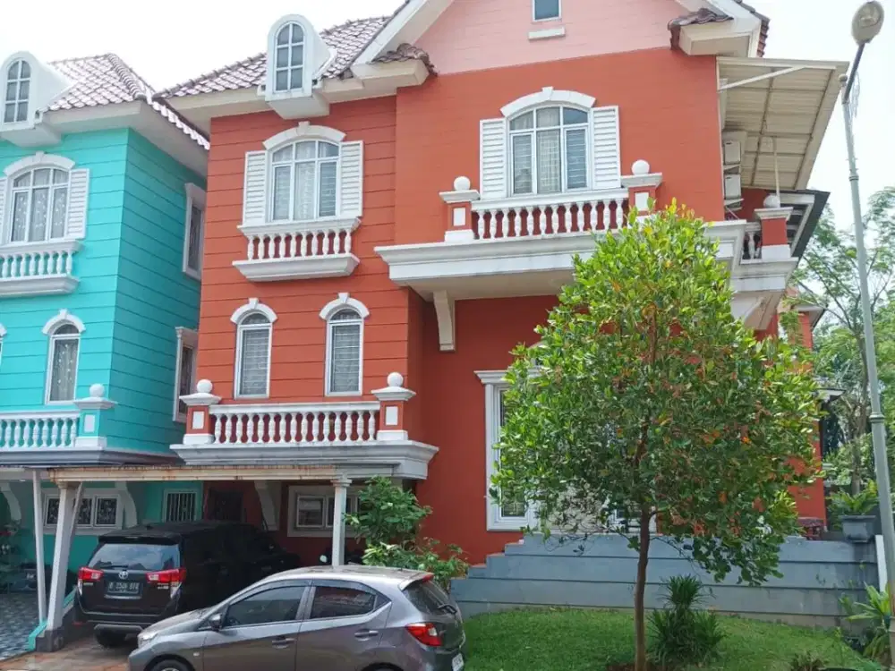 Rumah di Omaha village  Gading Serpong Hadap timur laut