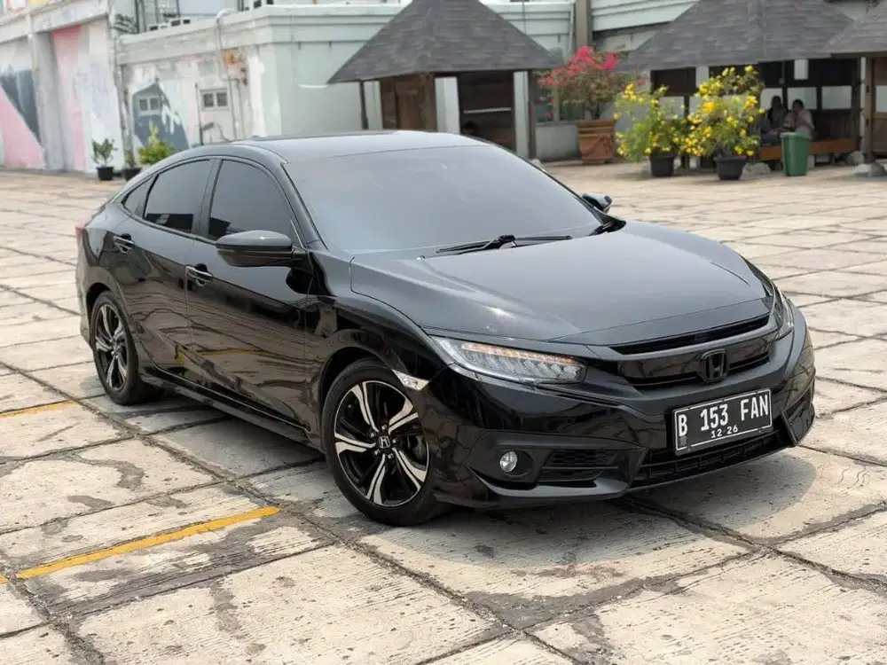 ‼️km43rb‼️Honda Civic turbo ES Sedan Hitam 2016