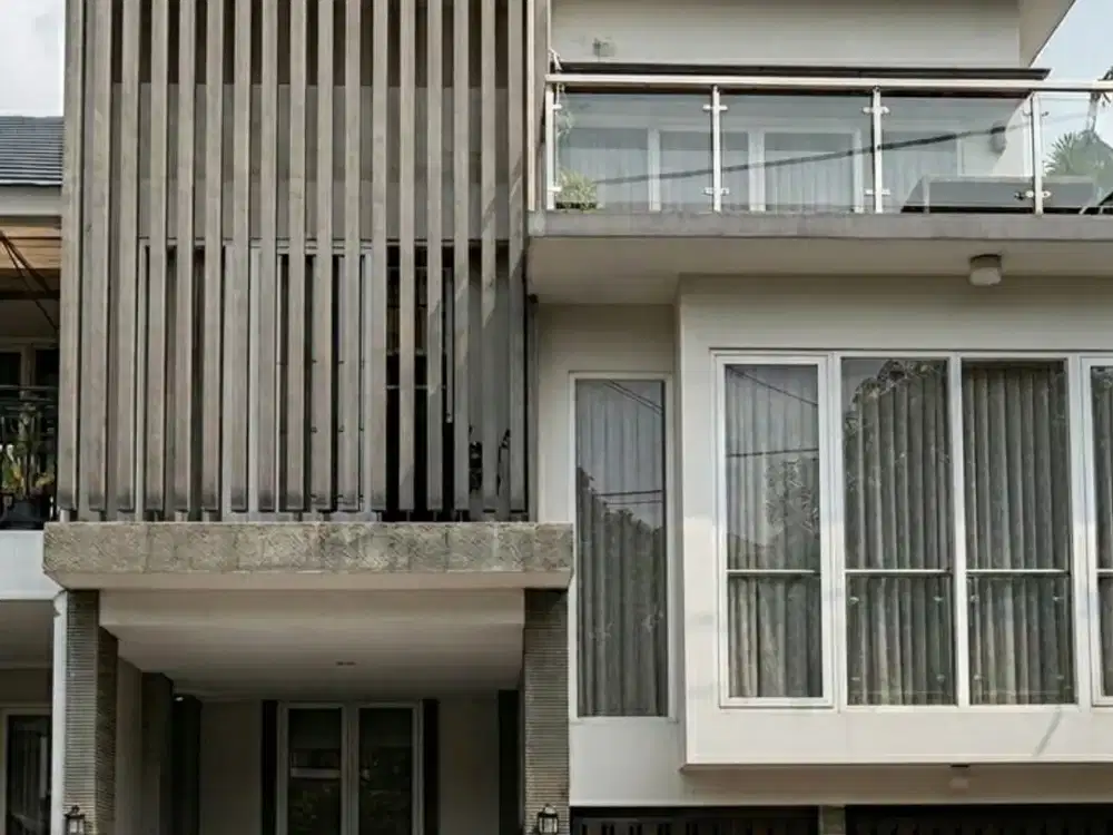 Dijual Rumah Dengan Bangunan 2,5 Lantai di Dalam Cluster di Kawasan Ciputat Tangsel EF-16895
