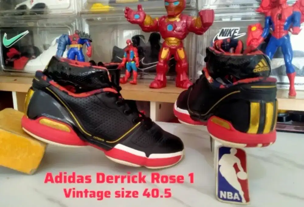 Sepatu Basket Adidas Derrick Rose 1 Vintage size 40