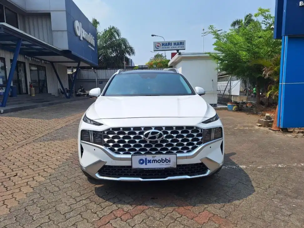 Pajak Panjang - Hyundai Santa Fe 2.2 8DCT Signature Solar-AT 2023