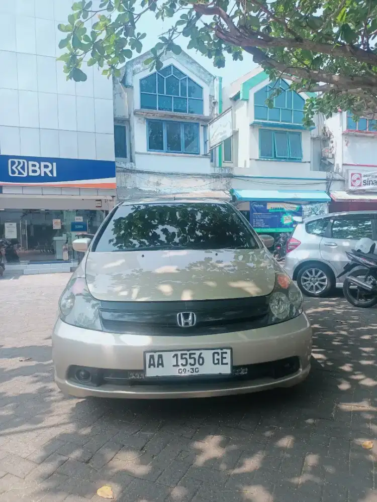 Honda stream 1 7 CC matic