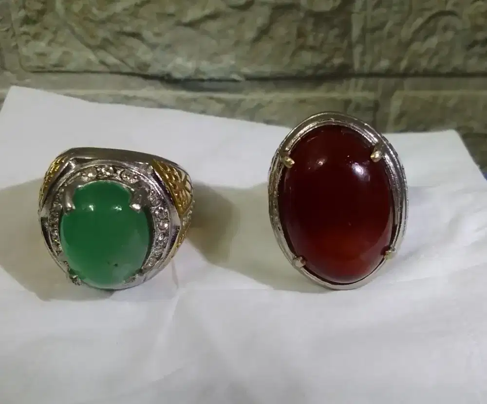 Cincin batu akik hijau dan coklat