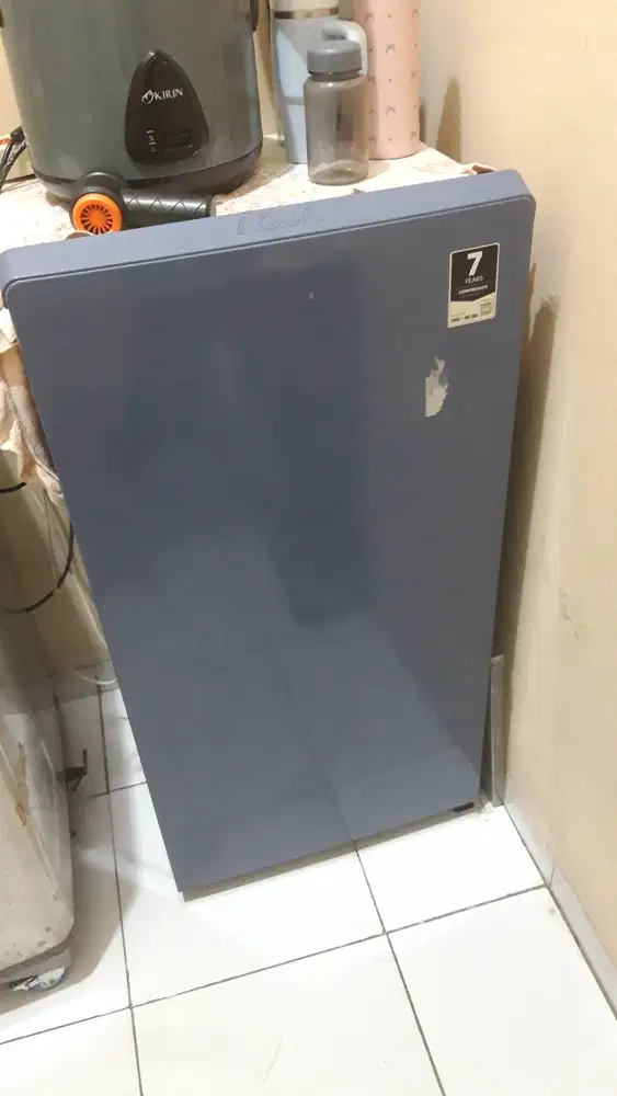 Kulkas aqua 1 pintu