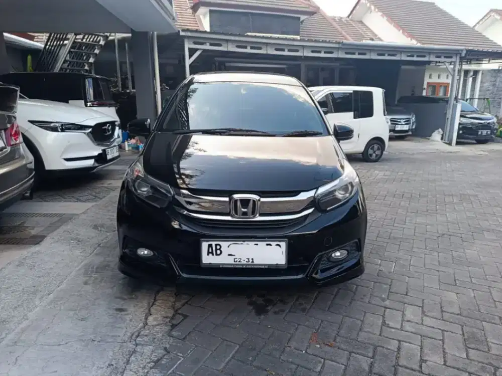 Dijual Mobilio 2021 manual km rendah asli Ab