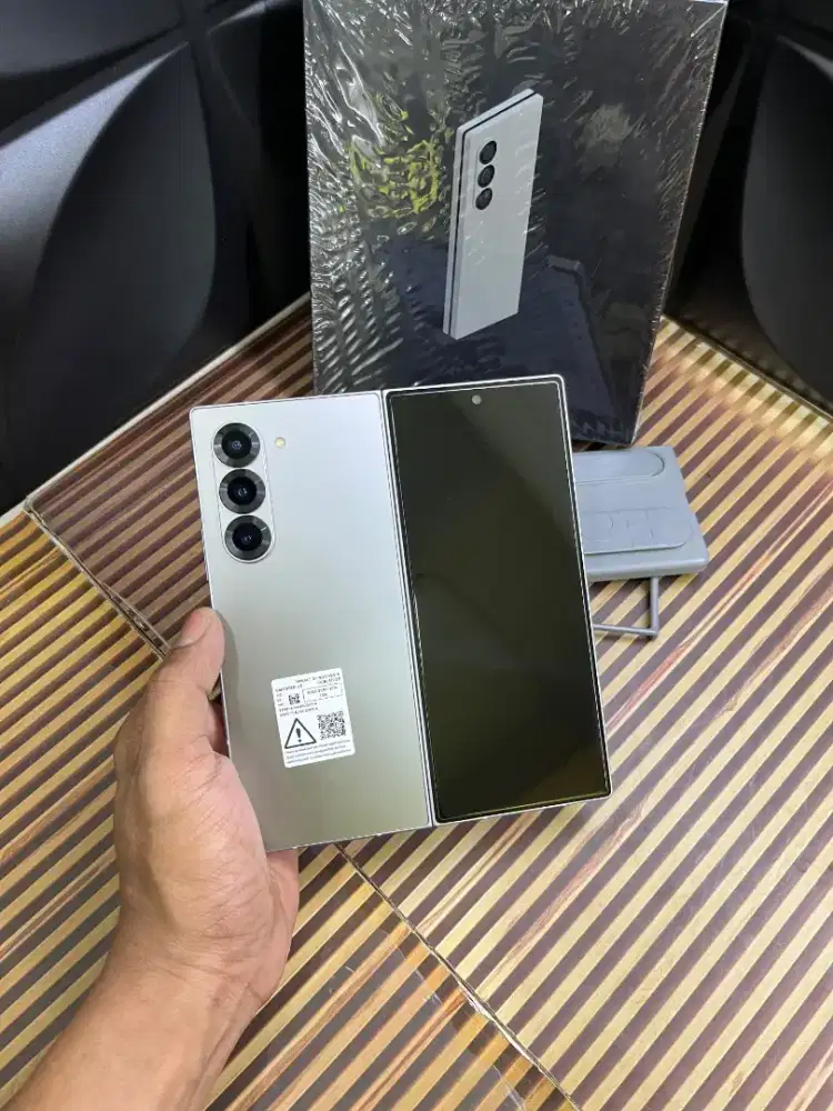 Samsung Z Fold 6 12/512GB sein mulus free cover ori