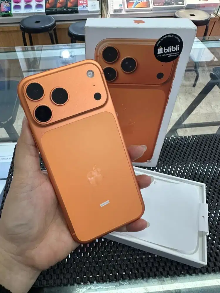 Second Iphone 17pro max 512GB Garansi Resmi iBox Mulusss Gaesss