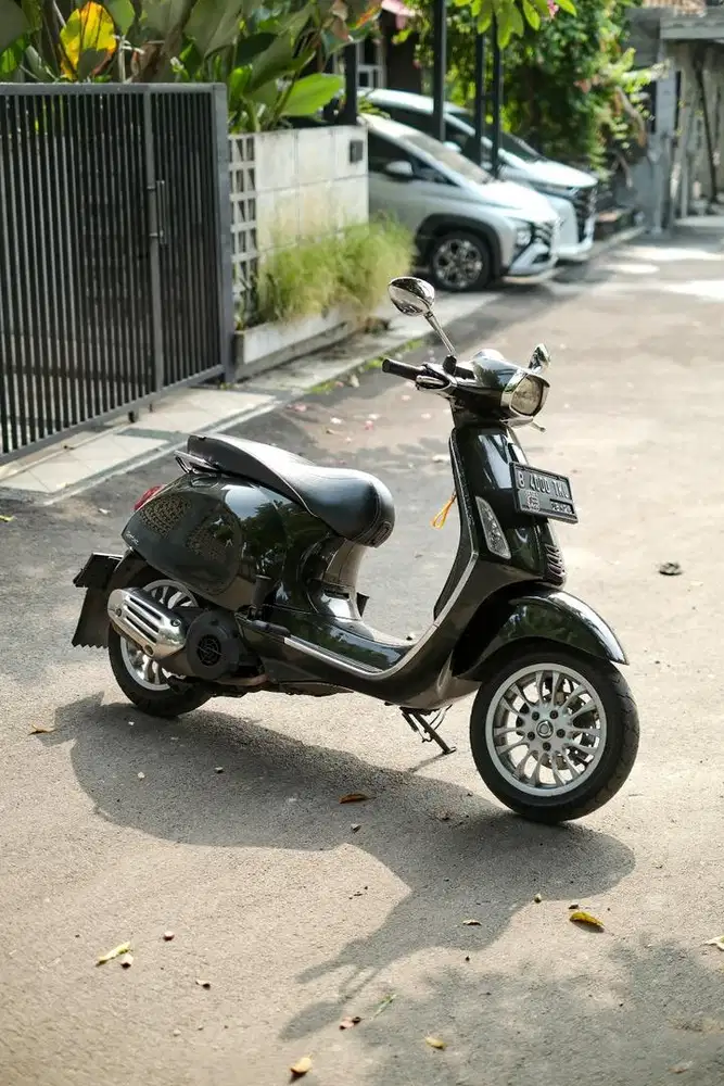 PIAGIO VESPA SPRINT 150 IGET TAHUN 2016