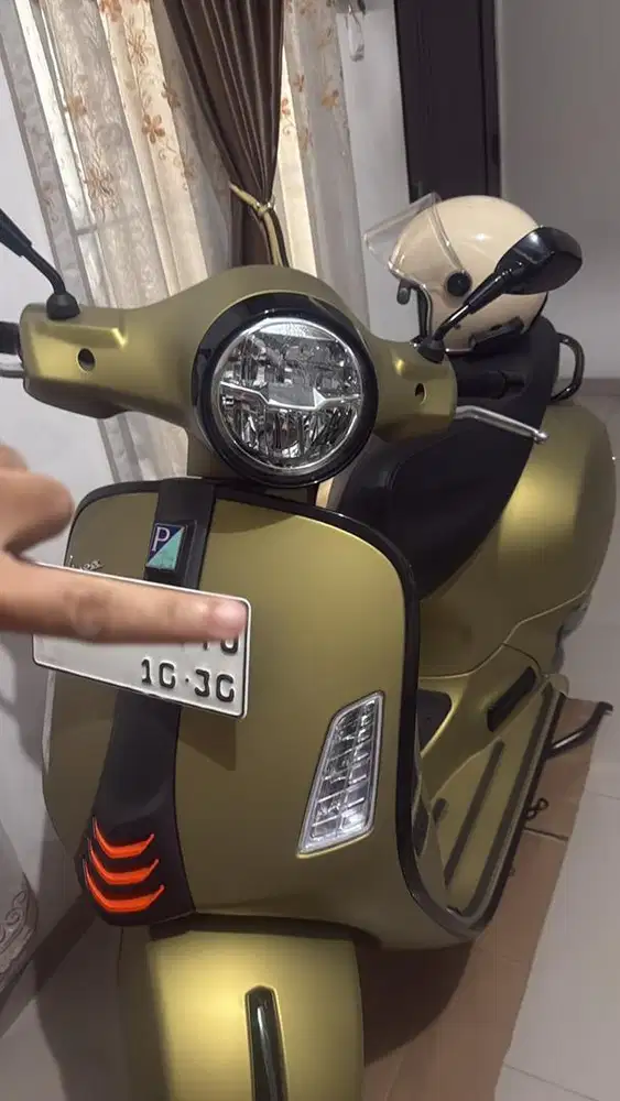 Vespa GTS Sport 150-Oper Kredit