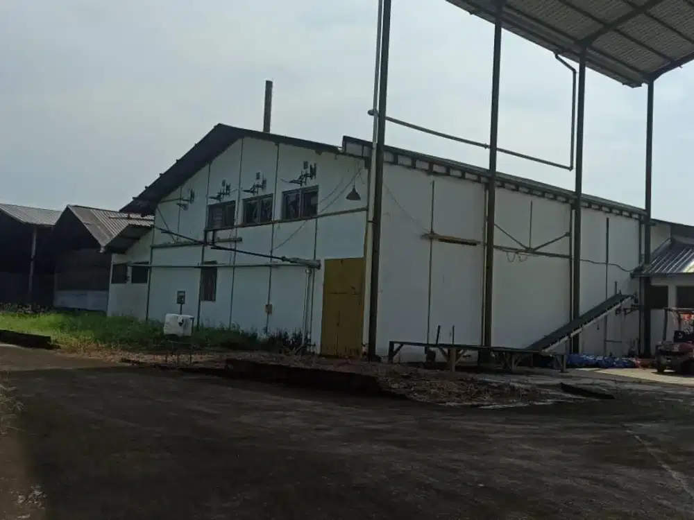 Dijual Gudang/Pabrik di Jl. Suhud Hidayat, Kampung Gorowong, Kelurahan Adiarsa Timur, Kecamatan Karawang Timur, Kabupaten Karawang, Jawa Barat