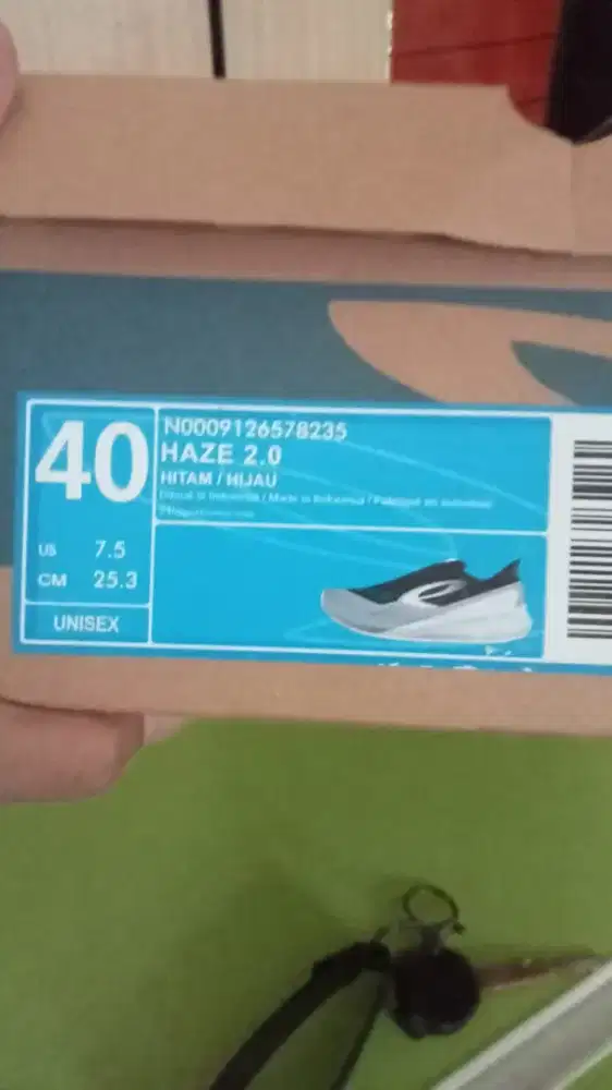 Sepatu running 910 Nineten Haze Z.0 hitam/hijau Size 40