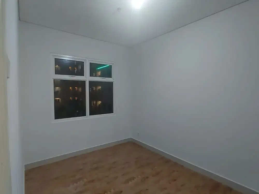 1BR Unfurnished Apartemen Madison Park - Mall Central Park