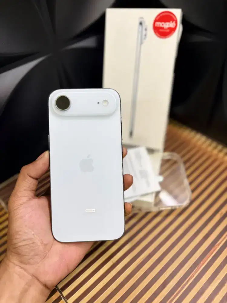 iPhone 17 Air 256Gb ibox garansi panjang