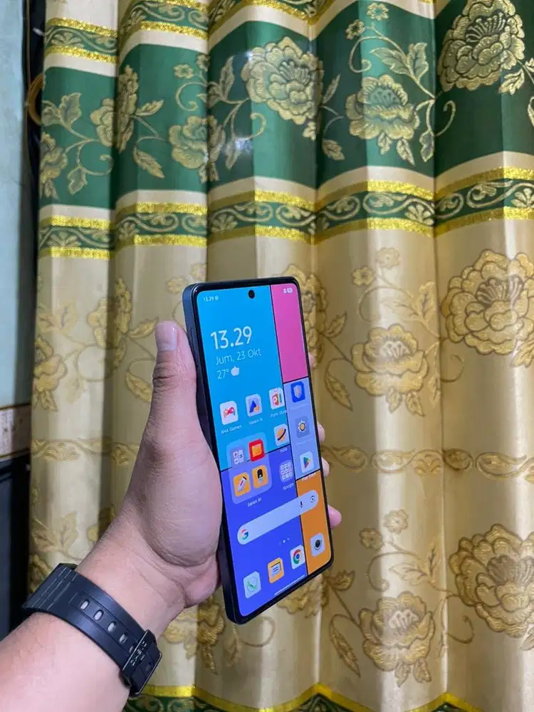 Infinix Tecno Pova 6 NFC 8+8(16/256) RESMI