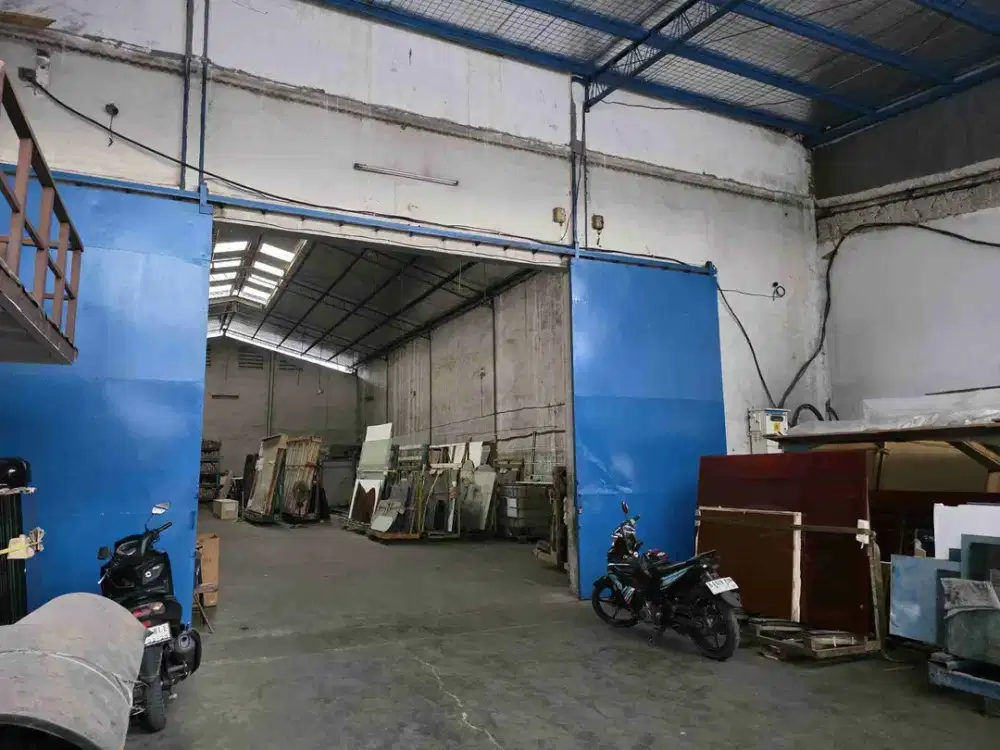 Dijual Gudang bagus 14x40, shm hdp utara pergudangan Nusa Indah