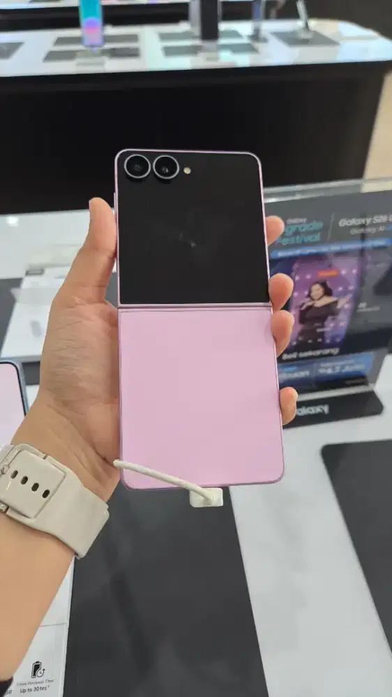 Samsung flip 8 256Gb
